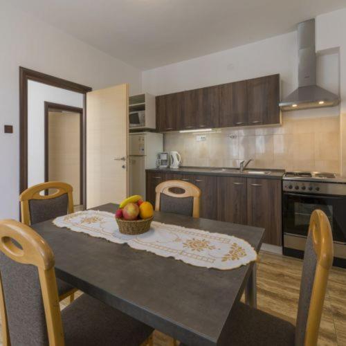Apartmani S Dvije Spavace Sobe 4 Osobe Selce Exterior foto